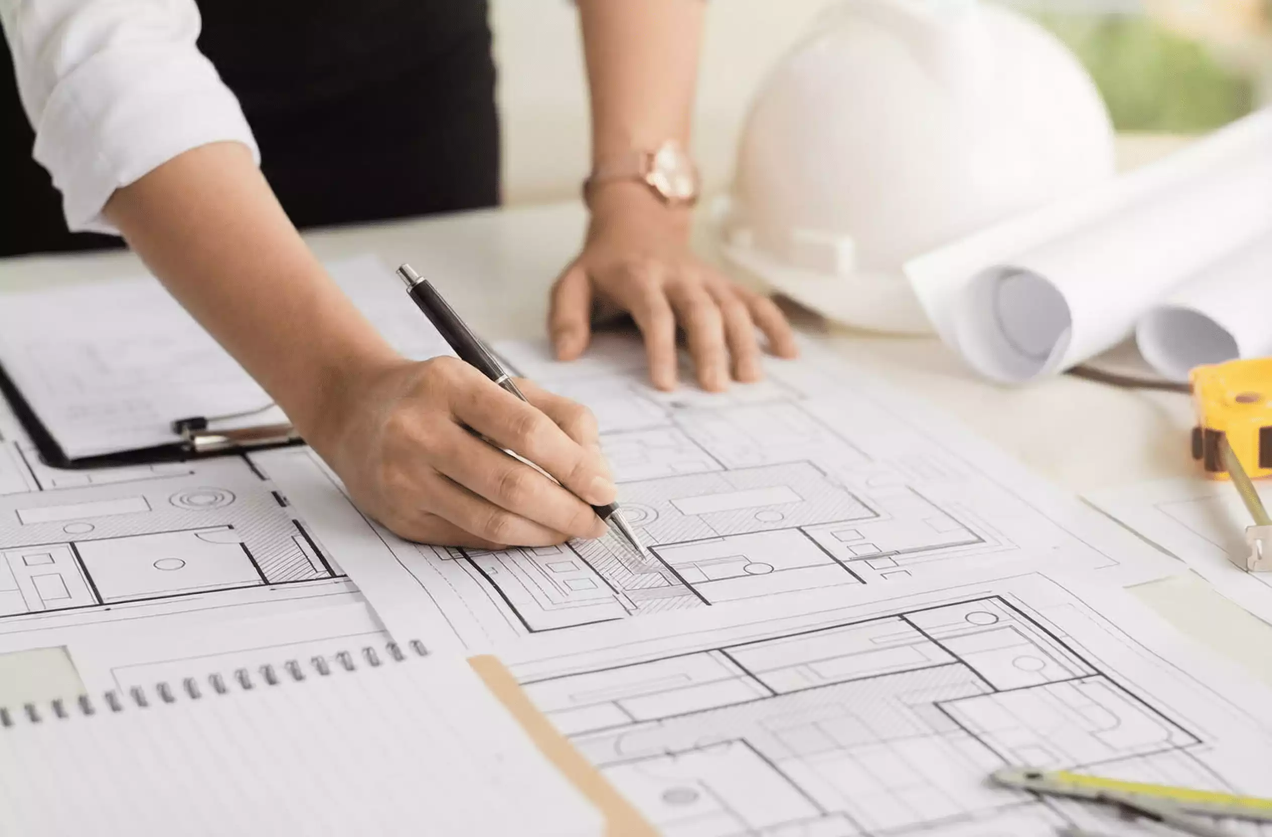 Rénovation intérieure moderne réalisée par API Architecture à Toulouse